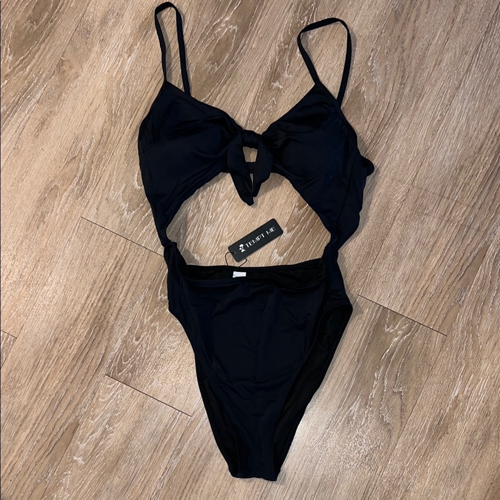Black Cutout Swimsuit size Large